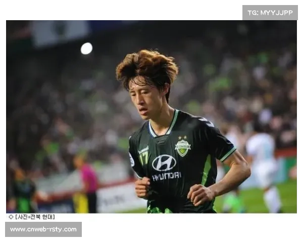 李在城面具护具登场德杯 美因茨1-0晋级 韩将头球拼抢引发热议 李在城面具护具登场德杯 美因茨1-0晋级 韩将头球拼抢引发热议